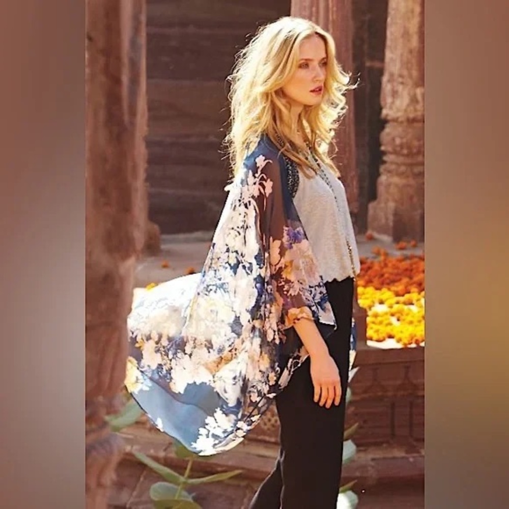 ANTHROPOLOGIE ELOISE KIMONO ONE SIZE